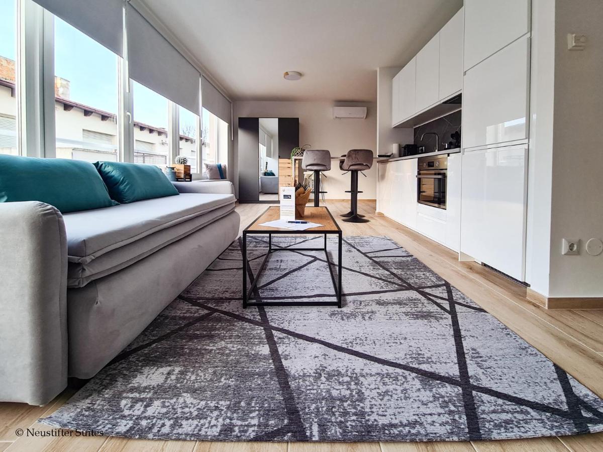 St Antoni Suite2 Stilvolle Ferienwohnung Mit Parkplatz In Eisenstadt Exterior photo